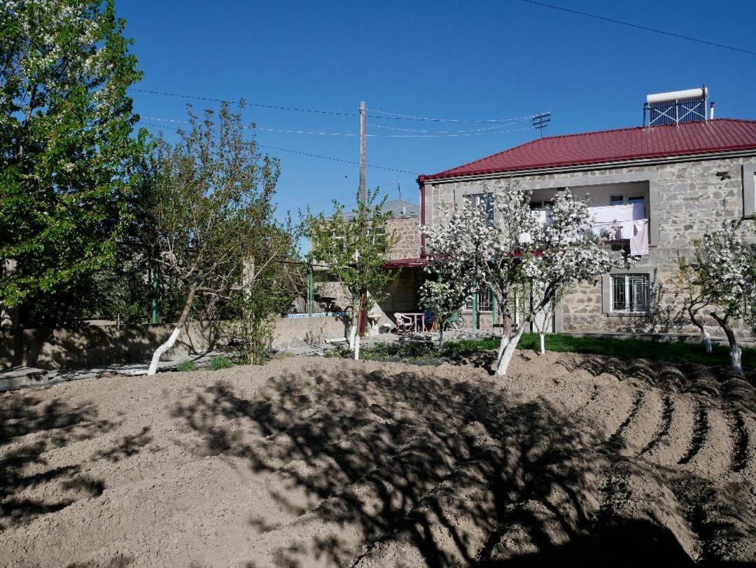 Karin's B&B Sisian Dış mekan fotoğraf