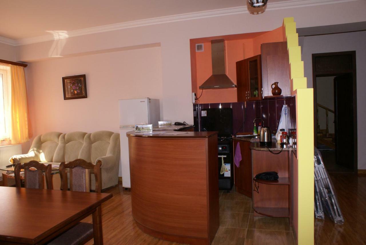 Karin's B&B Sisian Dış mekan fotoğraf