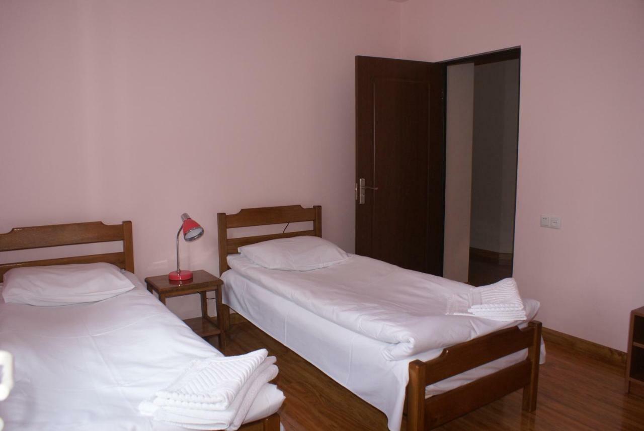 Karin's B&B Sisian Dış mekan fotoğraf