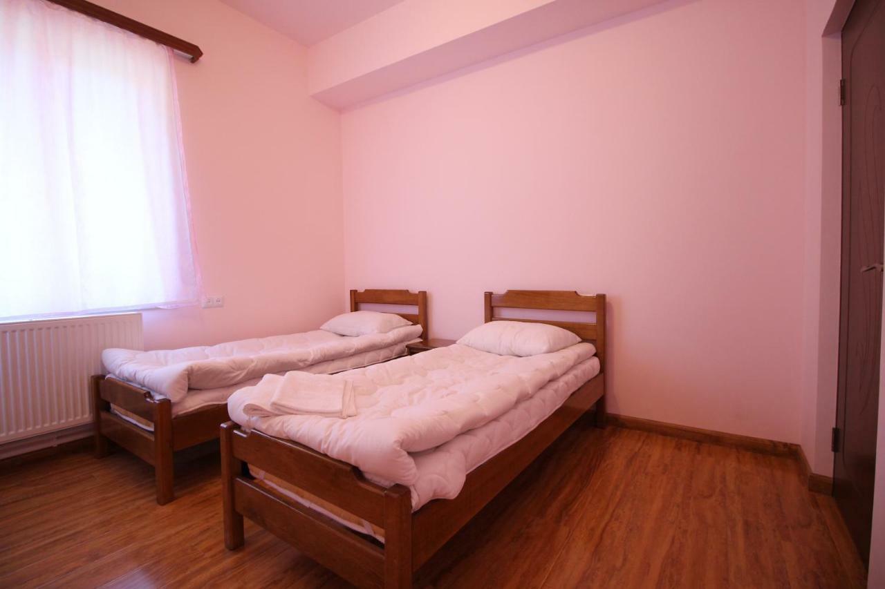 Karin's B&B Sisian Dış mekan fotoğraf
